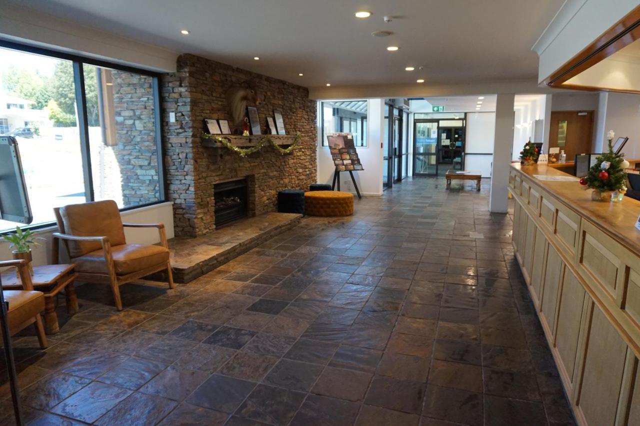 The Godley Hotel Lac Tekapo Extérieur photo
