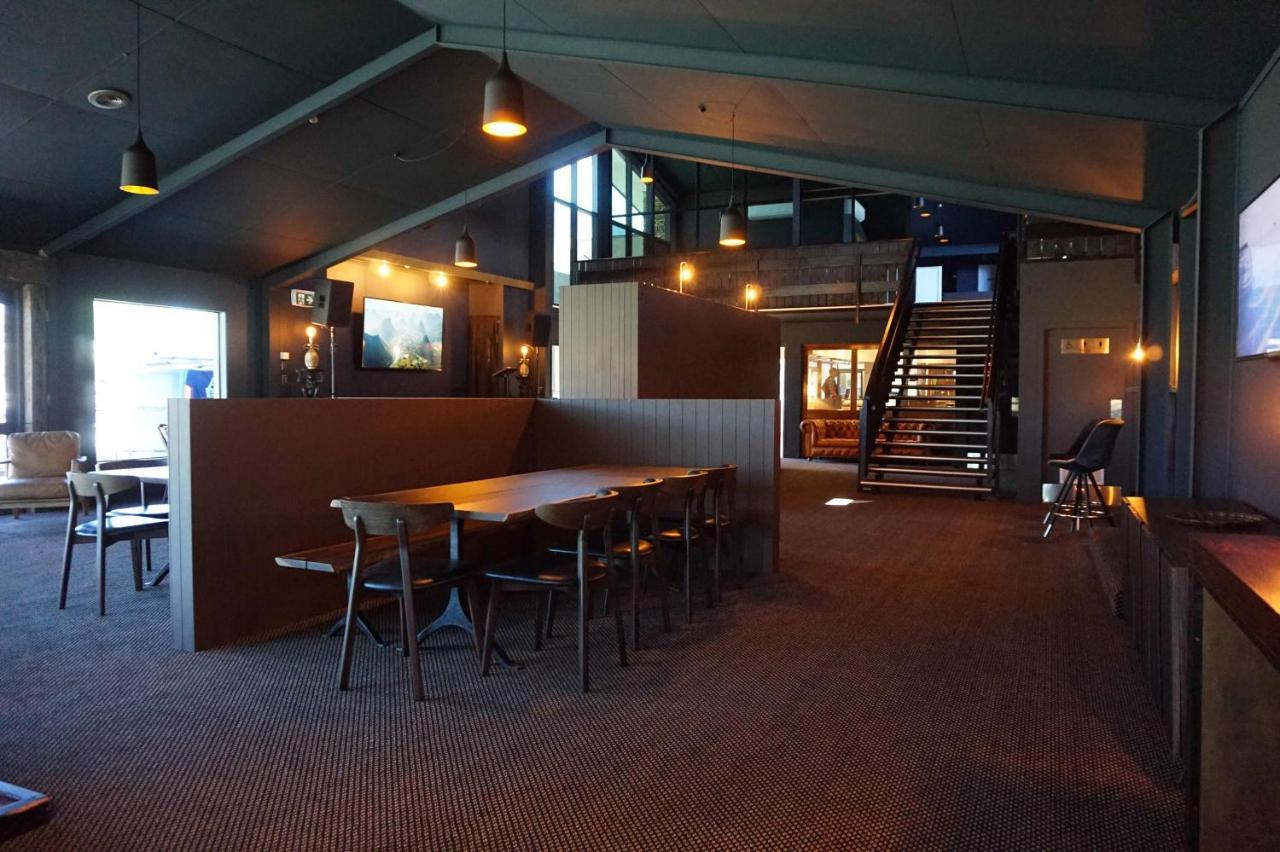 The Godley Hotel Lac Tekapo Extérieur photo