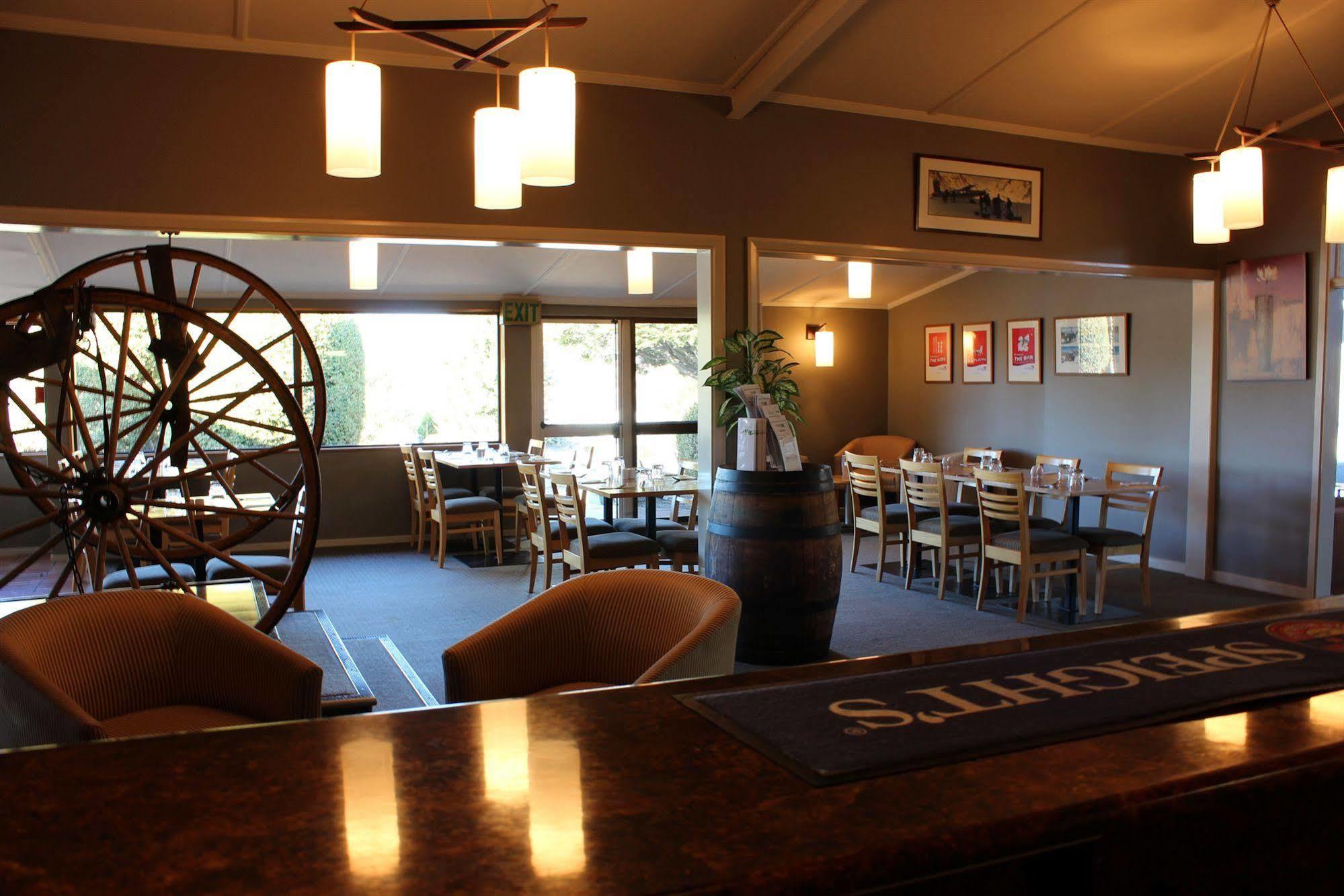 The Godley Hotel Lac Tekapo Extérieur photo