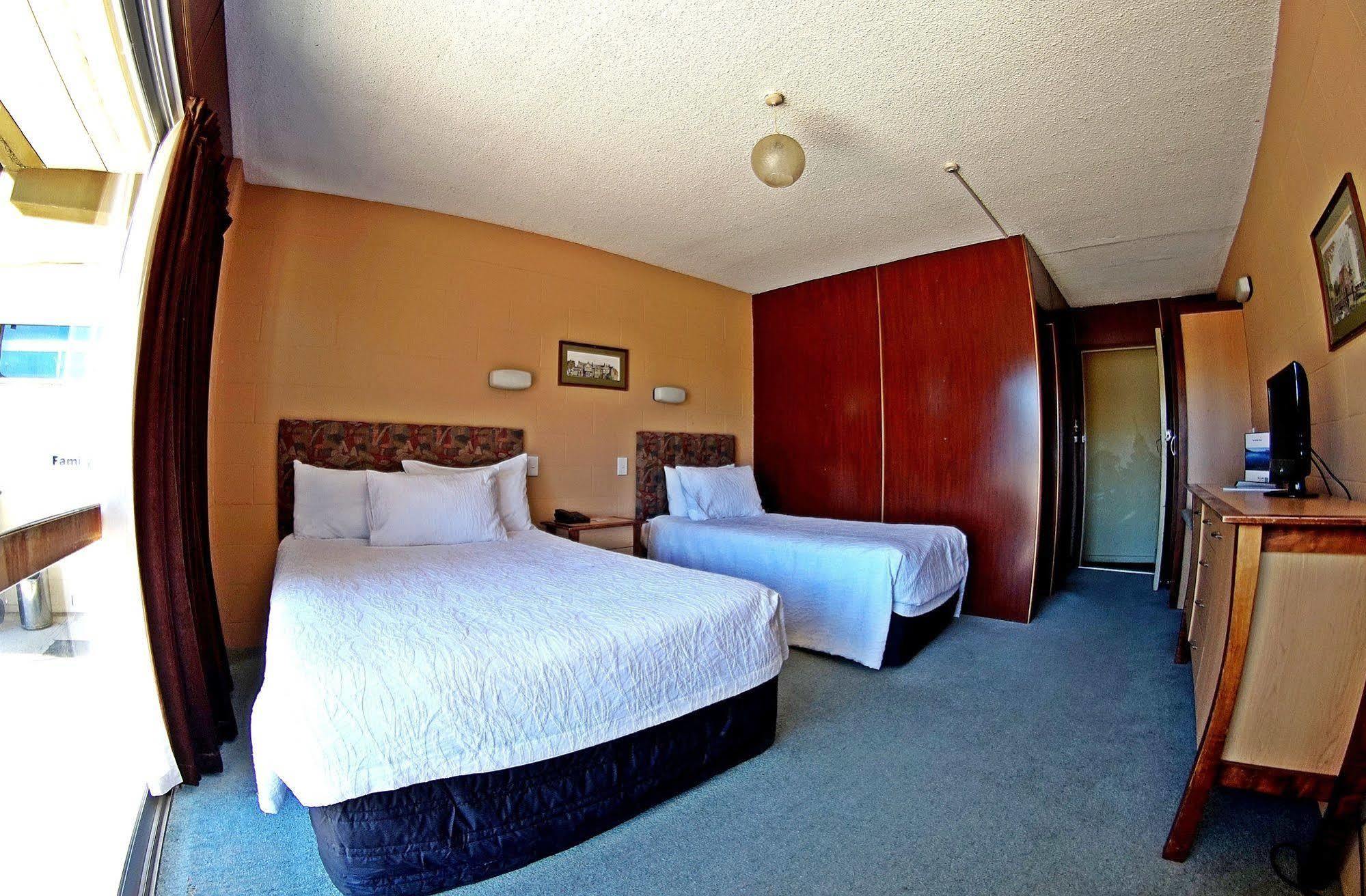 The Godley Hotel Lac Tekapo Extérieur photo